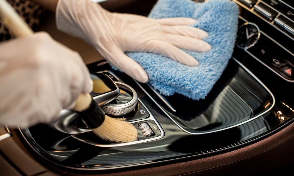 4 Factors To Consider When Choosing a Car Detailing Service